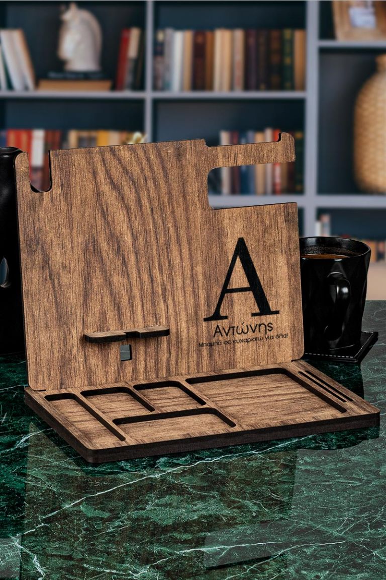 fathers-day-dock-station-monogramm-d